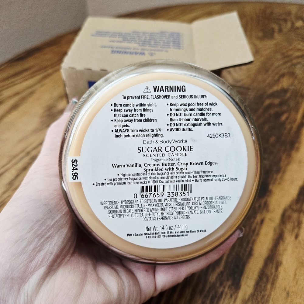 🛍BOGO 50% OFF🕯NWT‼️ Bath & Body Works "Sugar Cookie" 3-wick Candle - Picture 5 of 10